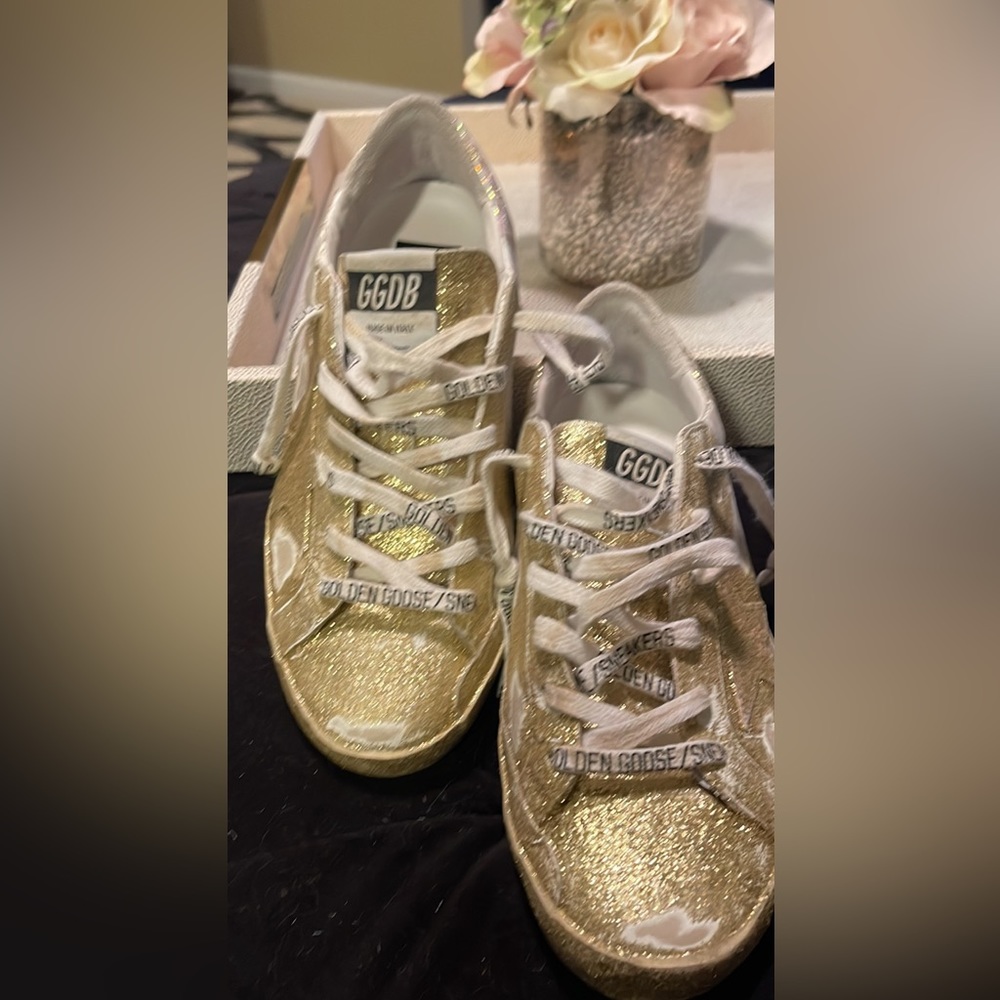 Worn twice LTD Golden Goose Super Stars to fabulous to sit in my closet